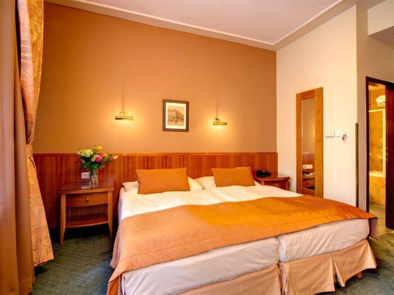 Clementin Praga